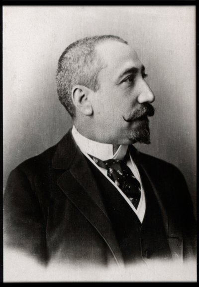 Portret van Anatole France (1844-1924), Franse dichter, journalist en romanschrijver door French Photographer